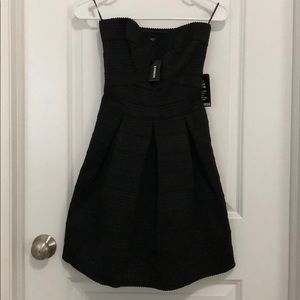 NWT Express Strapless dress. Brand new w/ tag
